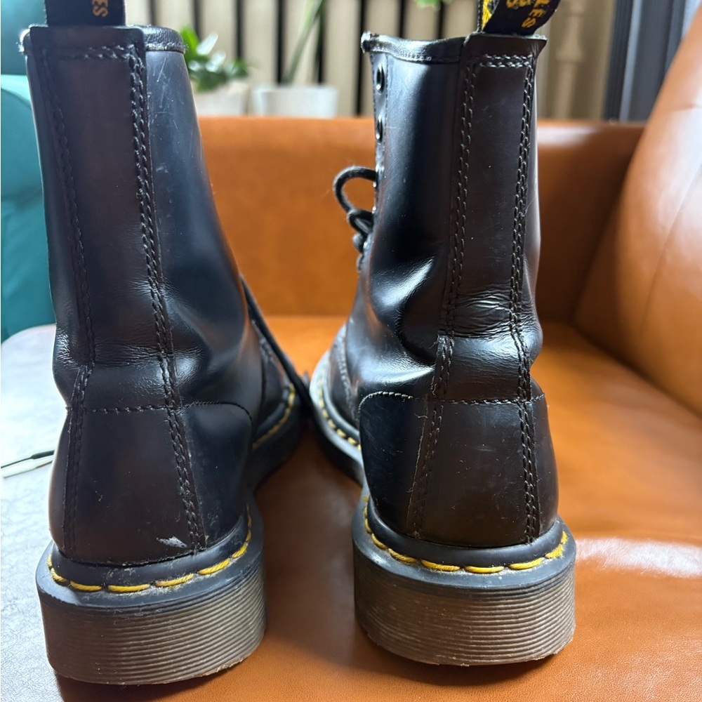 Doc Martens - Picture 2 of 3